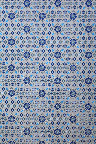 Wrapping paper blue daisy is eco friendly, sustainable and luxurious.