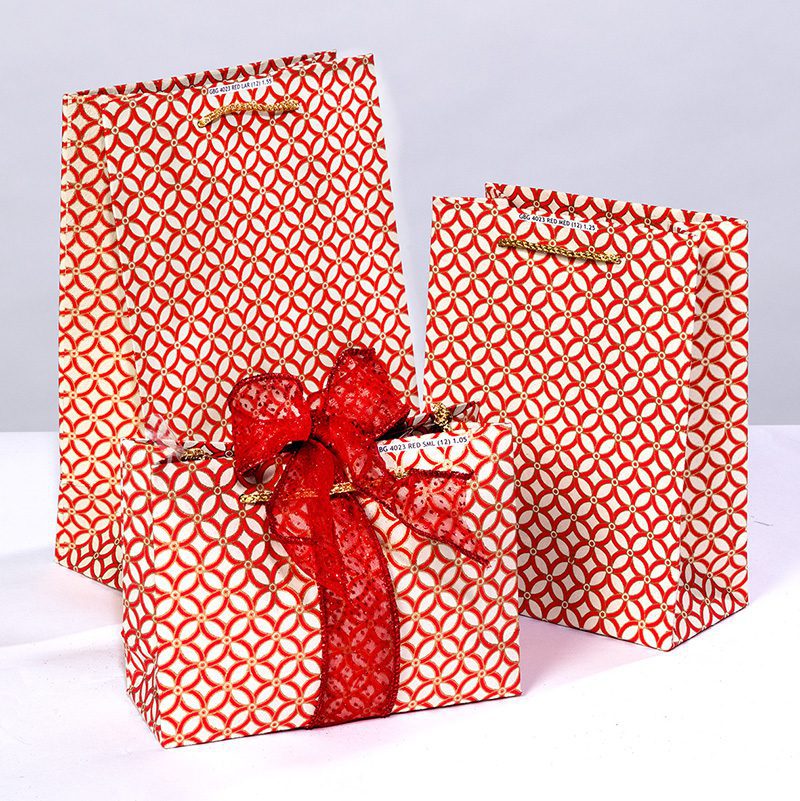 trellis gift bags red