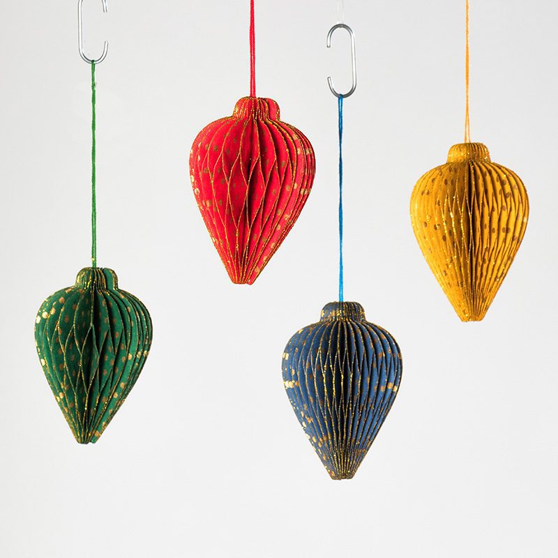 Luxury Acorn honeycomb decorations are handmade and sumptuous
